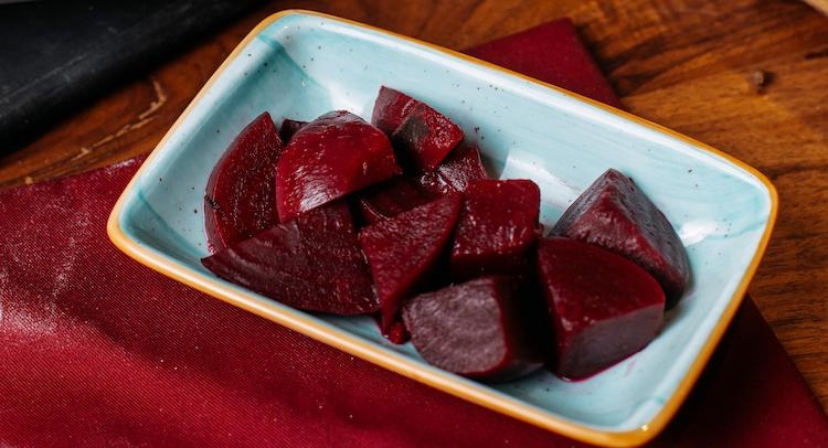 Cvikla ako hlavná ingrediencia vo veľkonočnom šaláte. Fotka - Redakcia Žien v meste