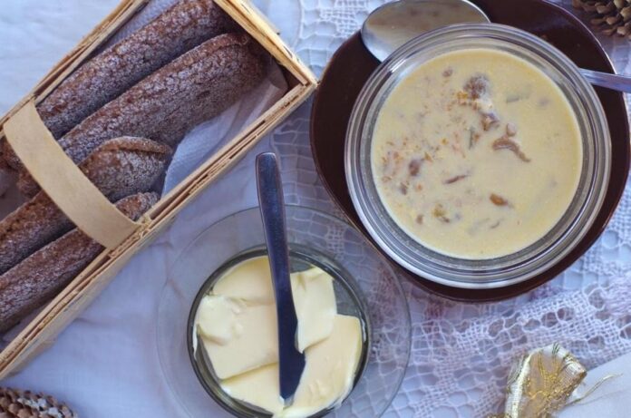Skvelá krémová hubová polievka z čerstvých húb - recept. Foto - Malgorzata Wojcieszynska