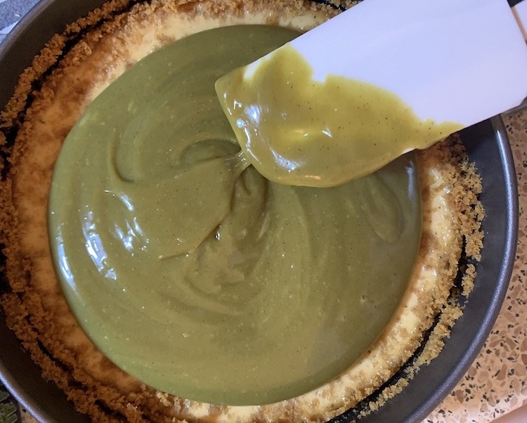 Vláčny pistáciový cheesecake. Fotka - Andrea Bunčeková