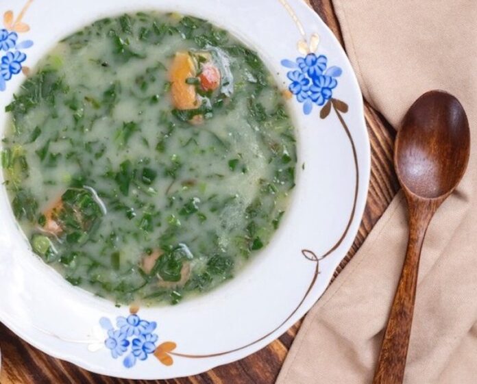 Špenátový prívarok bez smotany - fit recept. Foto - Jaja