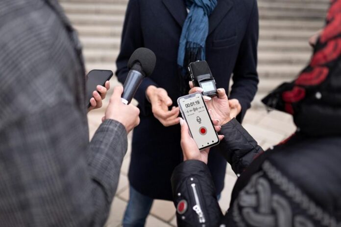 Diskusia Ženy v médiách. Foto - freepik