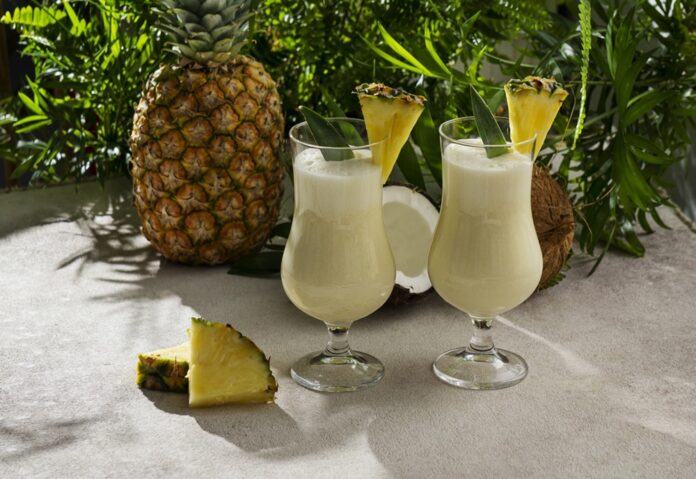 Piňa Colada: ako si tento slávny drink. Foto - Freepik