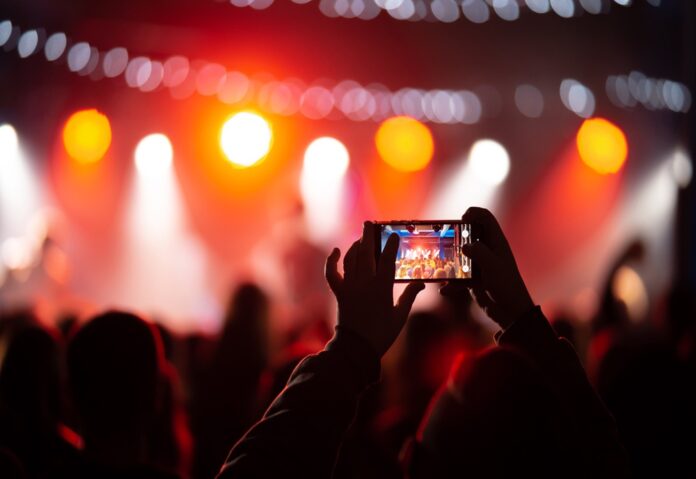 Čo si zbaliť na festival. Foto - freepik