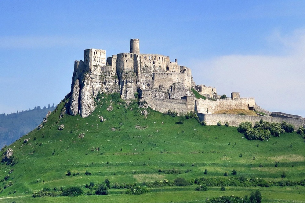 Spišský hrad.  Foto - wikipedia