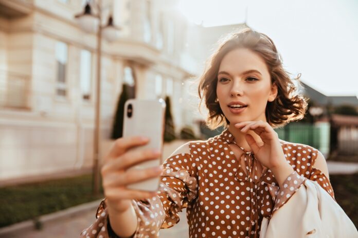 Instagram alebo TikTok. Čo je lepší nástroj pre ženský biznis. Foto - freepik
