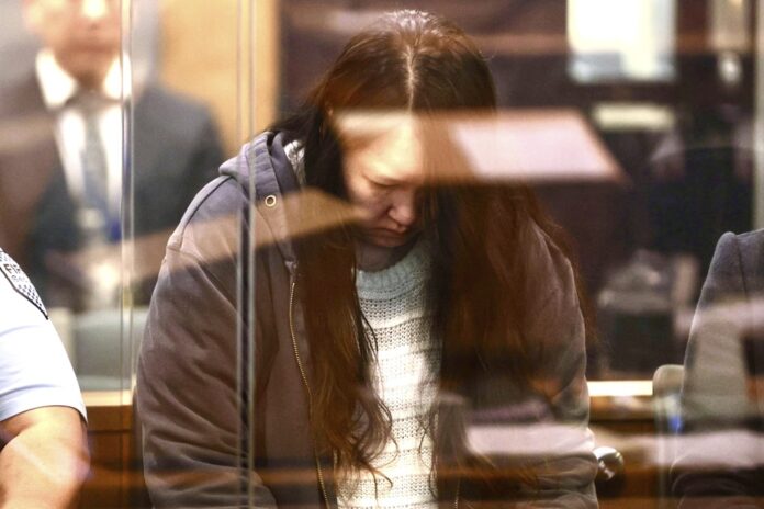 Hakyung Leeová (45) je podľa súdu v Aucklande ako matka je vinná z vraždy vlastných detí. Foto - TASR/AP