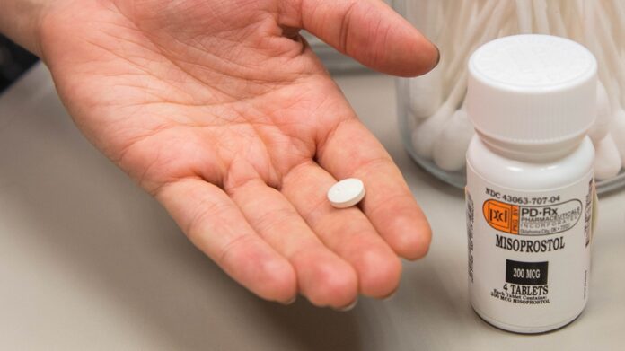 Interrupčná tabletka je kombinácia dvoch liekov – mifepriston a misoprostol. Foto - plannedparenthood.org