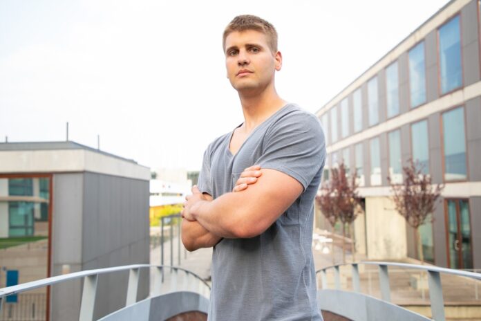 Kto porodil Jakuba, ktorý nenávidí ženy? Jeho vlastná bezmocnosť. Foto - freepik