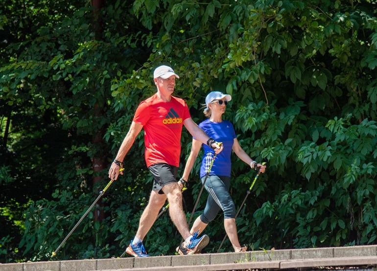 Súkromný kurz Nordic Walking pre pár alebo kamarátky - max 3.osoby