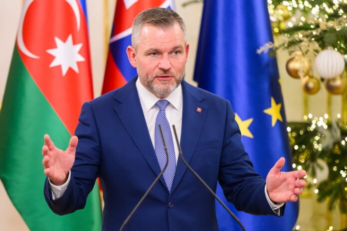 Politika sa stala rozdeľujúcim prvkom, povedal v novoročnom príhovore prezident Pellegrini. Foto TASR - Jaroslav Novák