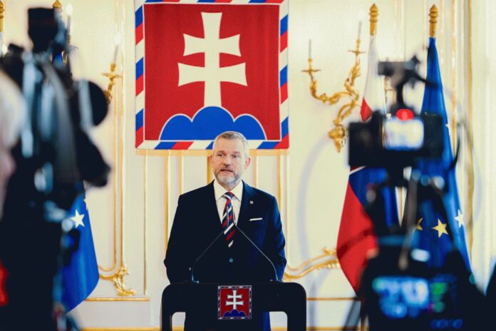 Prezident vyhlásil referendum bez otázky o predčasných voľbách. Foto - prezident.sk