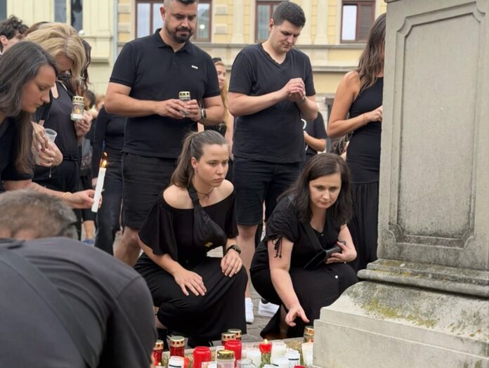 V Košiciach sa v čiernom pochodovalo za zavraždenú Zuzanu a obete domáceho násilia. Foto - FB/Zuzana Mesterová