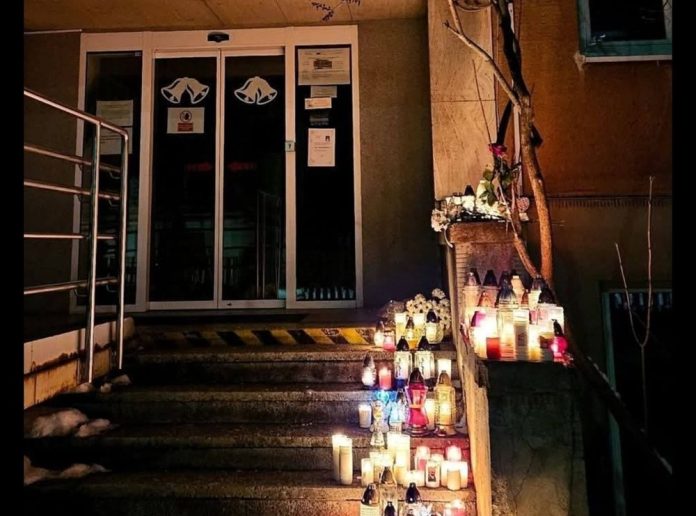 Po gymnáziu v Spišskej Starej Vsi (na snímke) je ZŠ v Staškove ďalšou školou, na ktorej po útoku zomrela žiačka i učiteľka. Foto - archiv ZvM